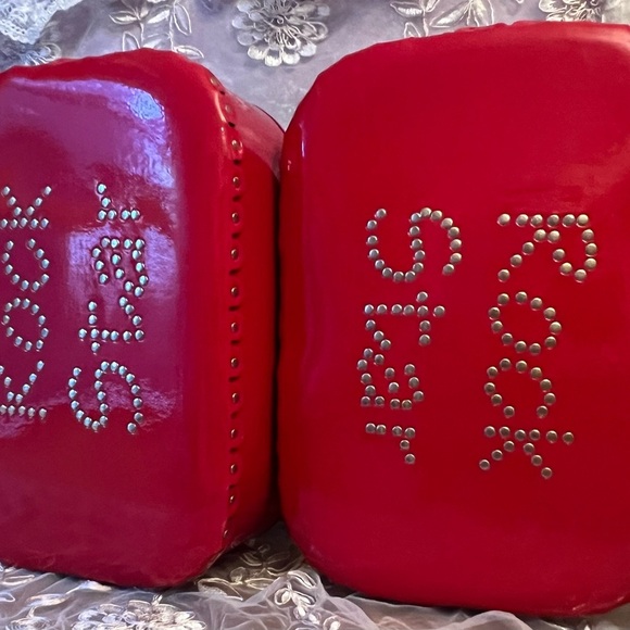 Red ‘Rock Star’ Studded Suitcase with Latch Lock - Picture 5 of 13